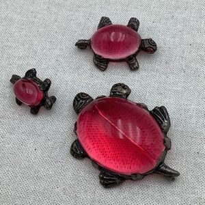Vintage Jelly Pink Turtle Brooches